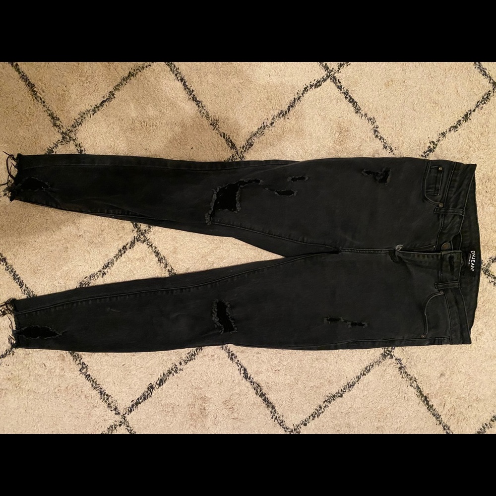 Black distressed jeans